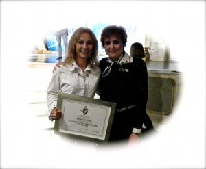 Artist Kristina Toth Receives Achievement Award